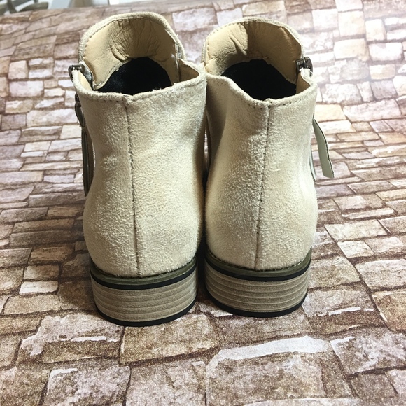 Off-White Ivory Suede Ankle Booties 8.5 - Picture 4 of 8